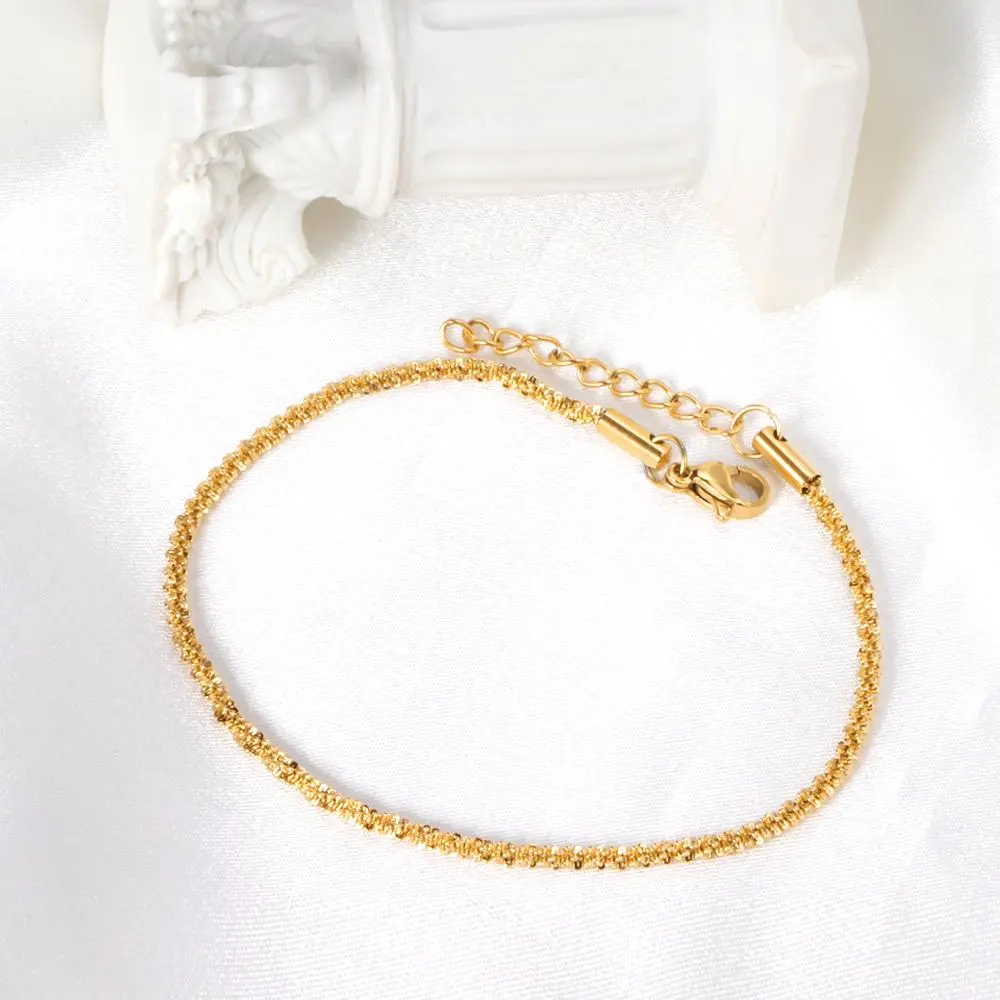 Bracciale rigido a vite dorato